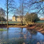 Chateau Des Feugerets 4*