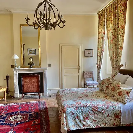 Chateau Des Feugerets 4*