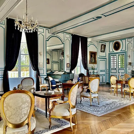 Chateau Des Feugerets 게스트하우스