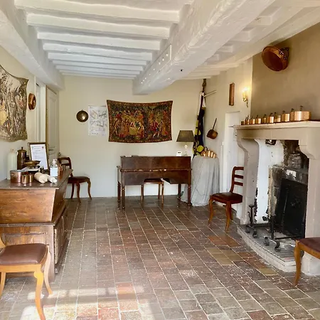 Chateau Des Feugerets 4* ベレーム