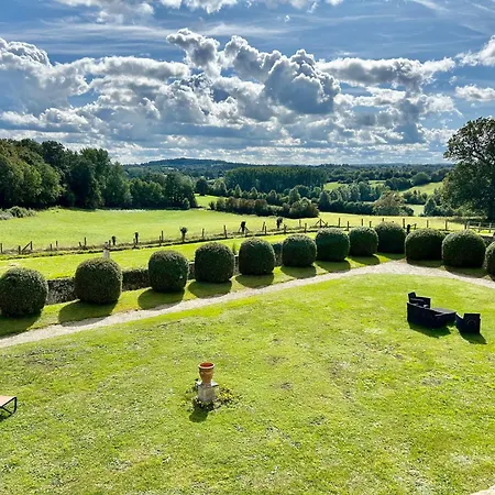 Chateau Des Feugerets 4*