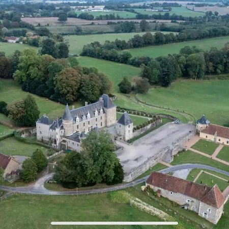 Chateau Des Feugerets 4*
