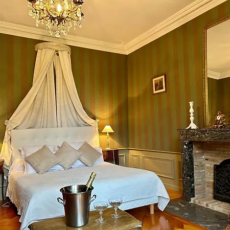 Chateau Des Feugerets 4*