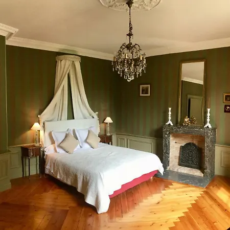 Château Des Feugerets Maison d'hôtes