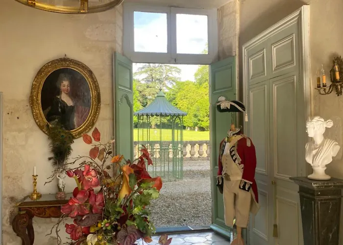 Gæstehus Chateau Des Feugerets 4*