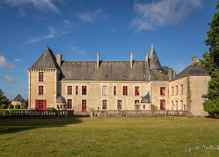 Chateau Des Feugerets